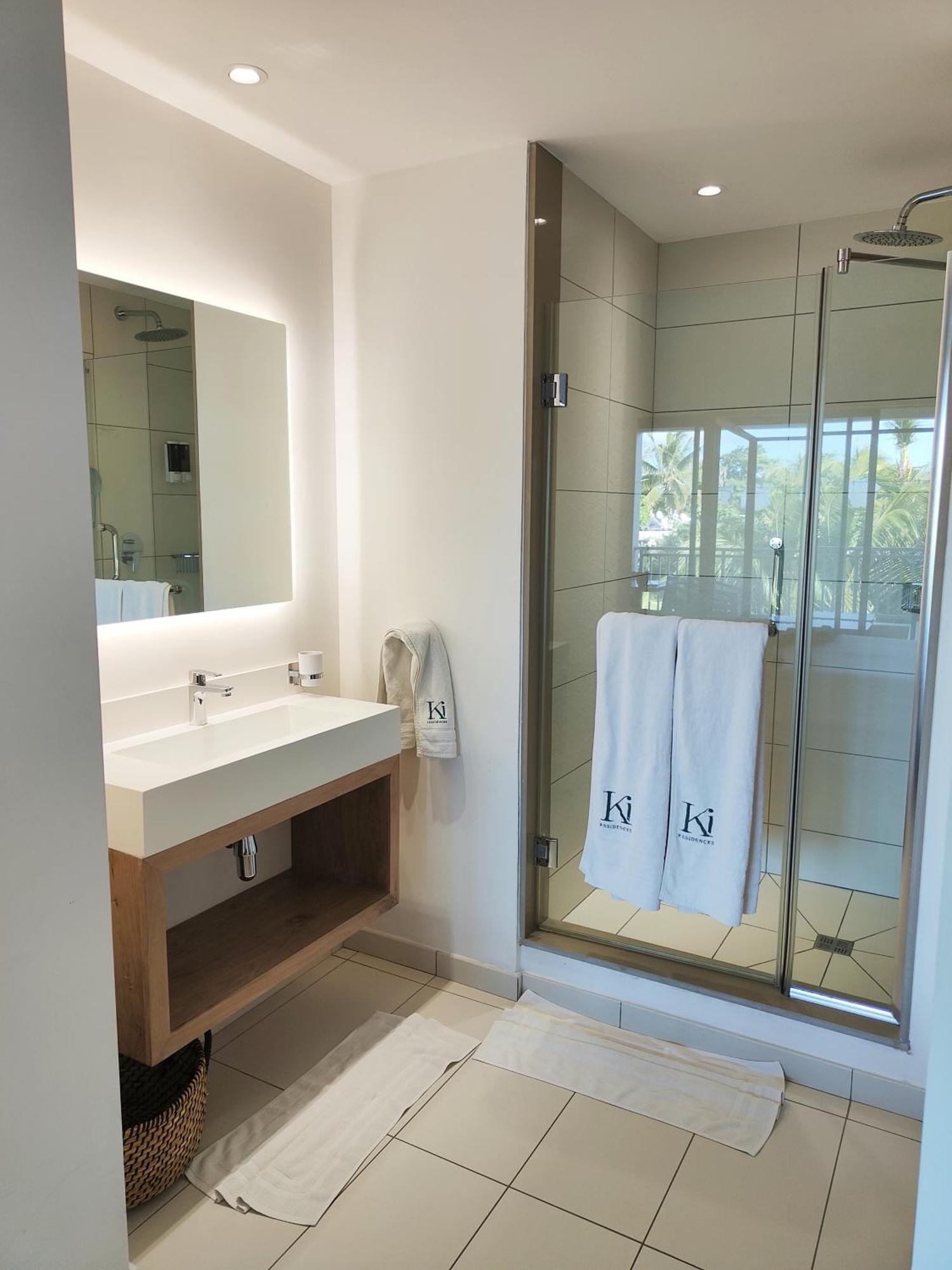 Villa Eden-2 Bedrooms With Private Rooftop Terrace & Pool, Access To Private Beachclub, Ki Residences, Pereybere - Managed By Ksn グランベ エクステリア 写真